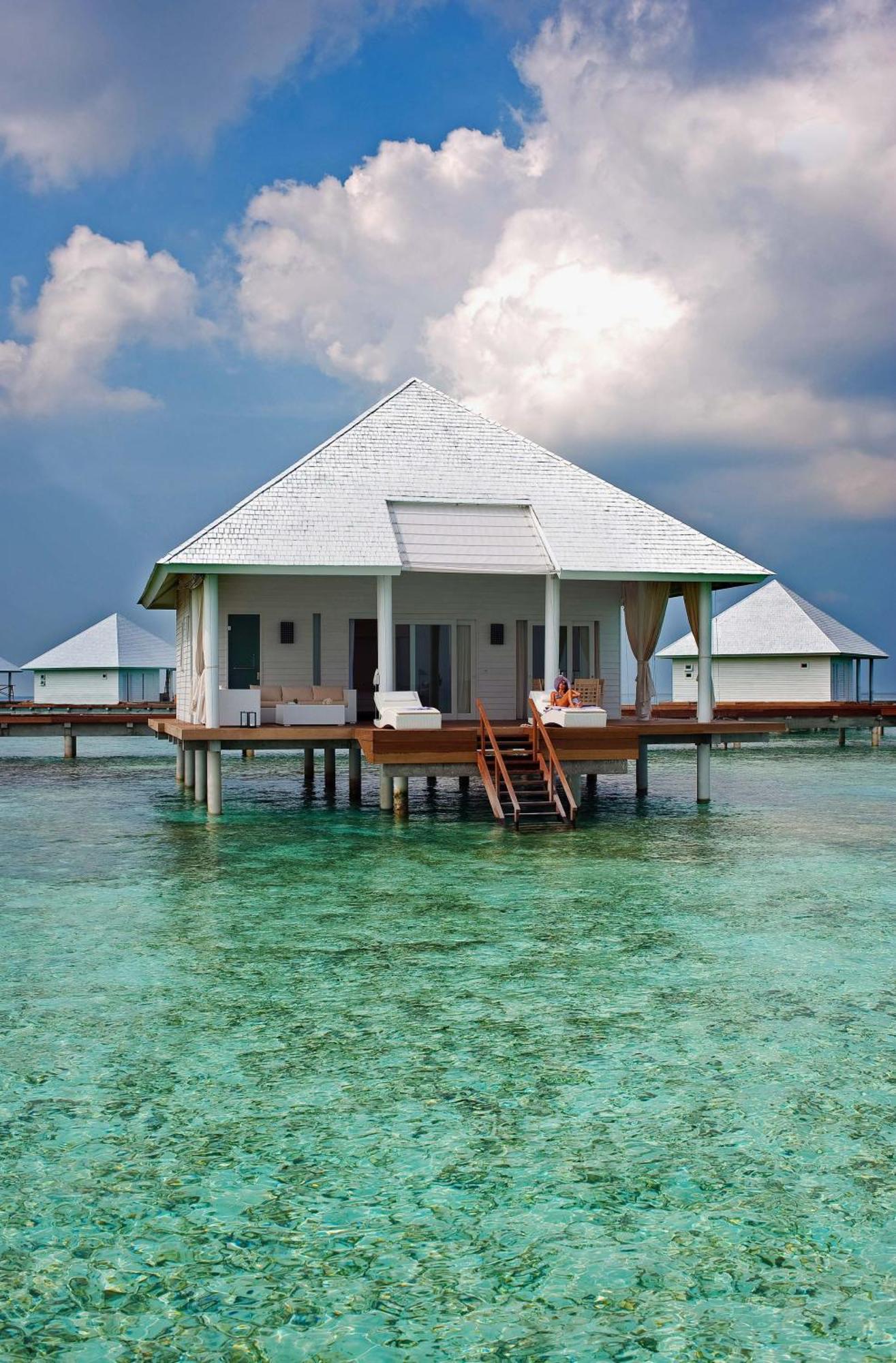 One-Bedroom Overwater Villa